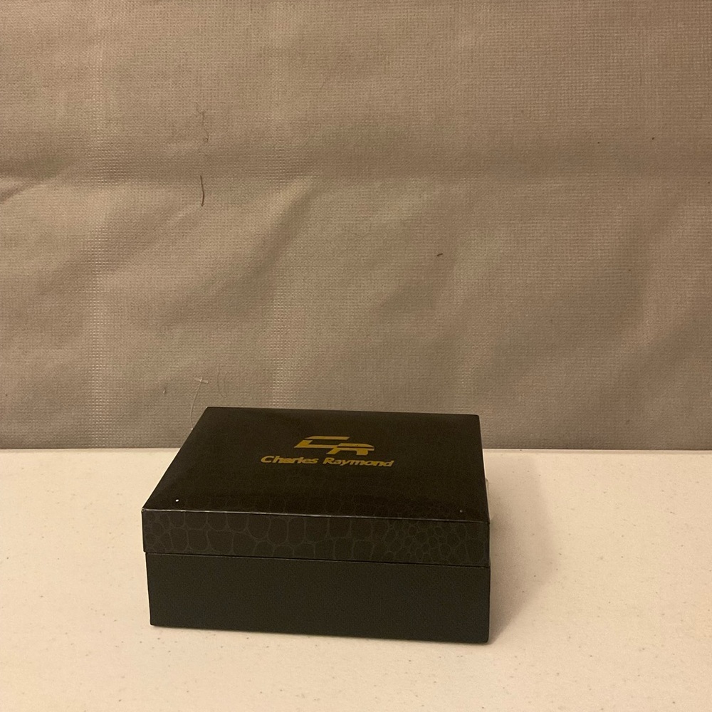 His and her watch set